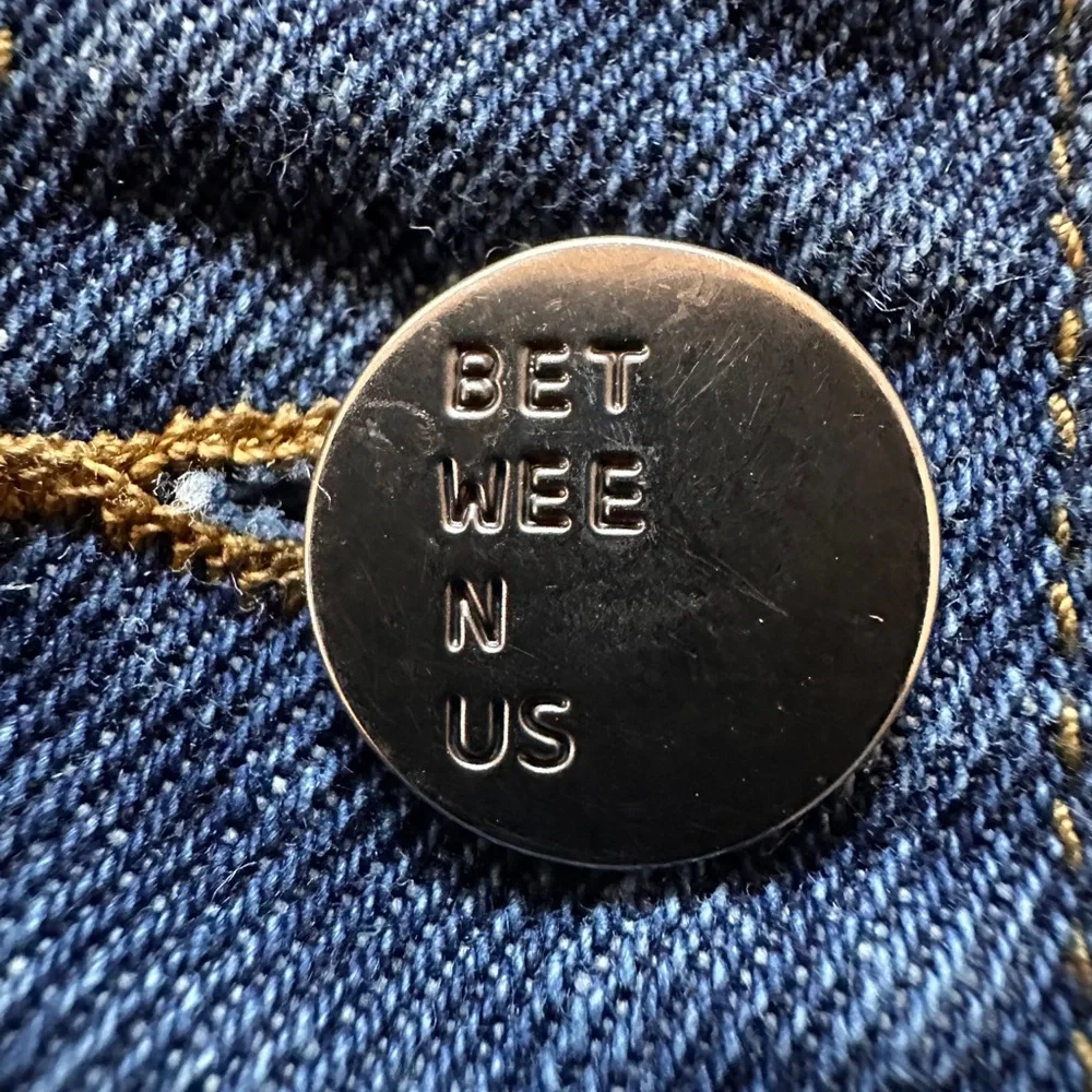 Between Us. Classic Blue Distressed Jean Jacket LARGE - Picture 9 of 16